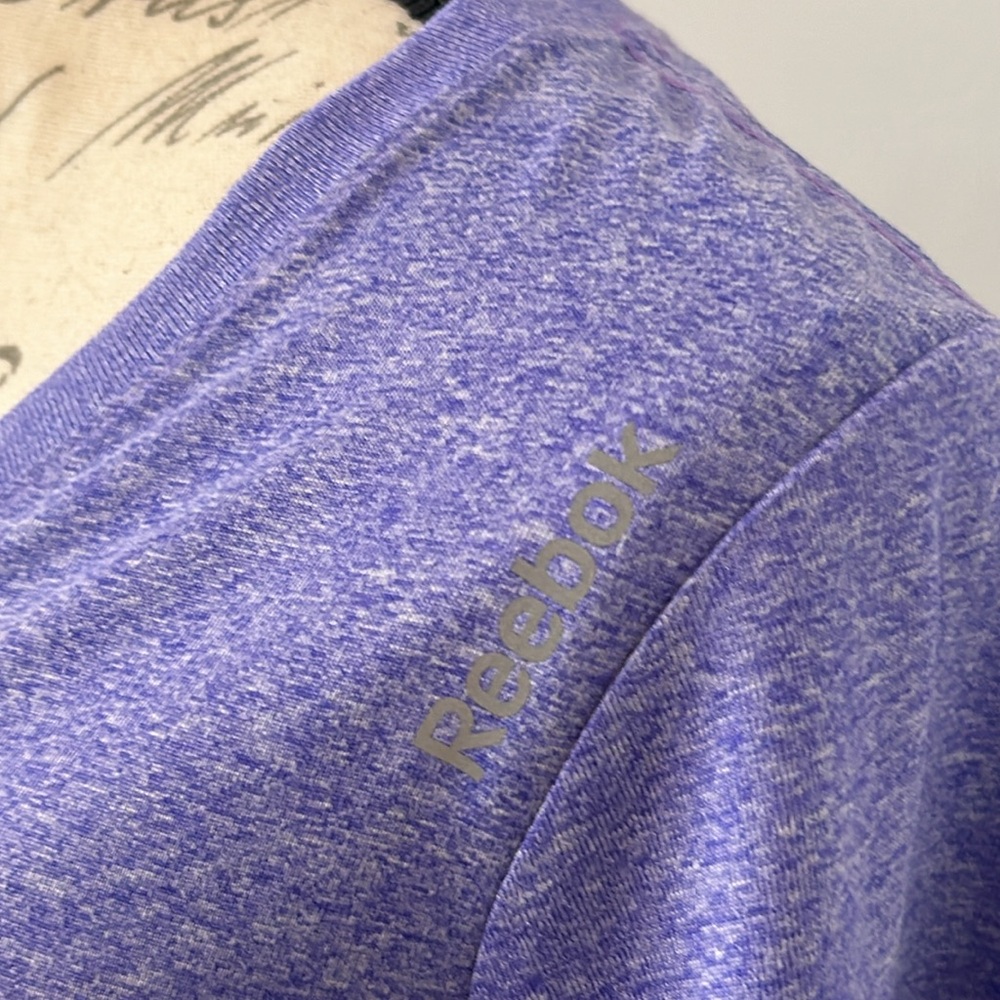Reebok Dri-Fit Top Short Sleeve Shirt V-neck Purple Casual Size Medium NWOT - Picture 3 of 6
